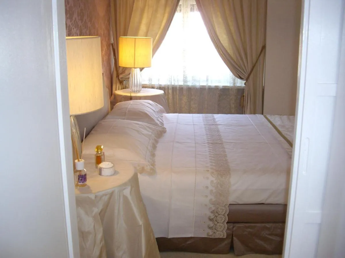 Apartment Wellvenice Fenice Italy